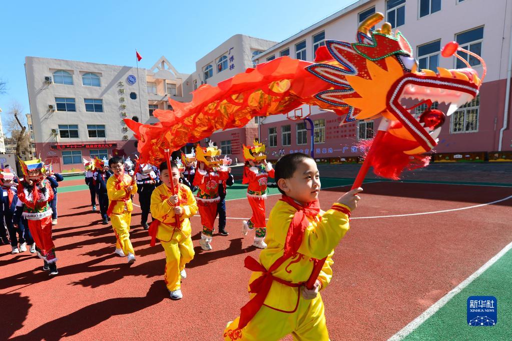Festival Pengangkatan Kepala Naga atau Festival Longtaitou yang jatuh pada hari kedua bulan kedua penanggalan Imlek dirayakan 21 Februari 2023