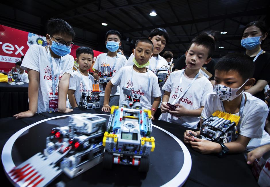 Asosiasi ini juga berencana untuk bergandengan tangan dengan perusahaan teknologi robot klub eSports